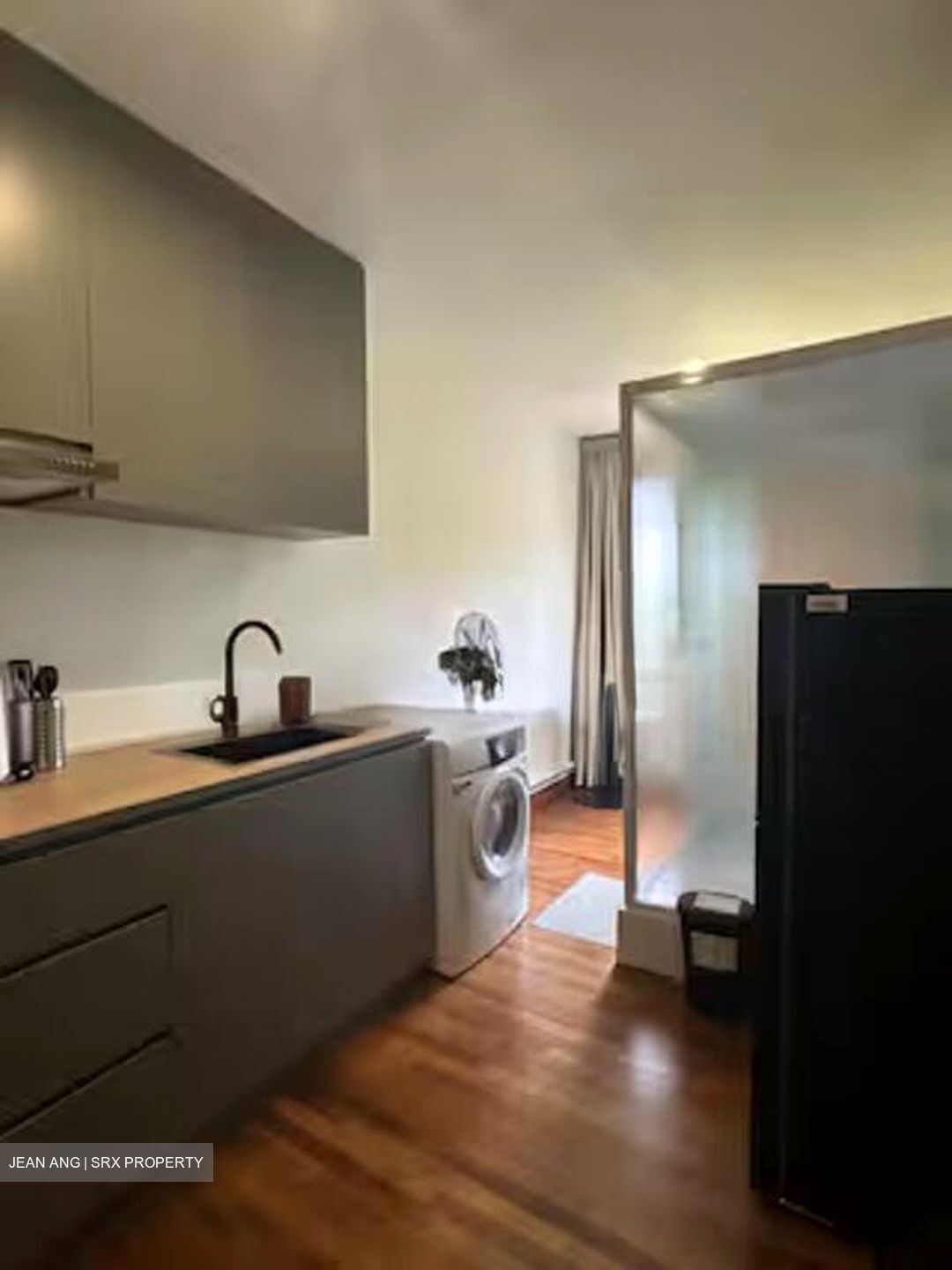 Kew Vale (D16), Terrace #501752201